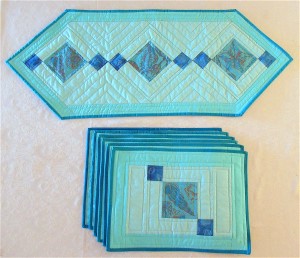 Table runner and placemats