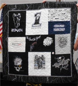 T-Shirt Quilt</p>
         </section>